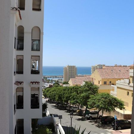 Port View - Reina Sofia Apartment เอสเตโปนา ภายนอก รูปภาพ