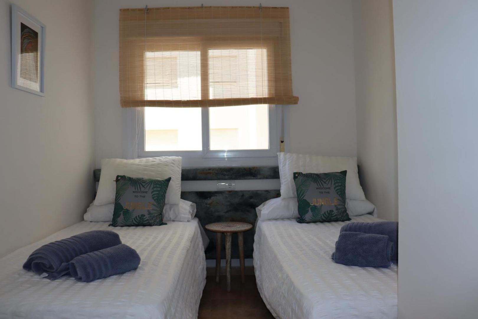 Port View - Reina Sofia Apartment เอสเตโปนา ภายนอก รูปภาพ